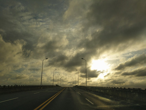 落日云海路