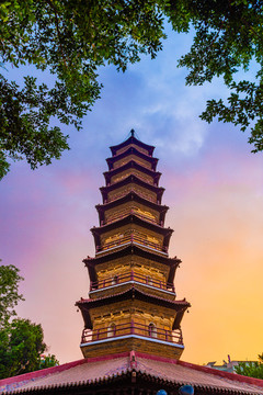 三影塔霞光