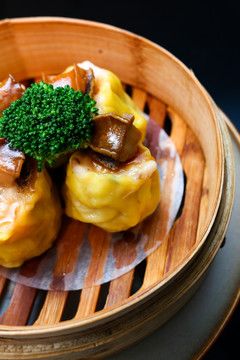 鮑魚鮮蝦燒麥