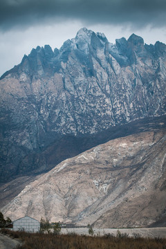 西藏山南地區(qū)風(fēng)光