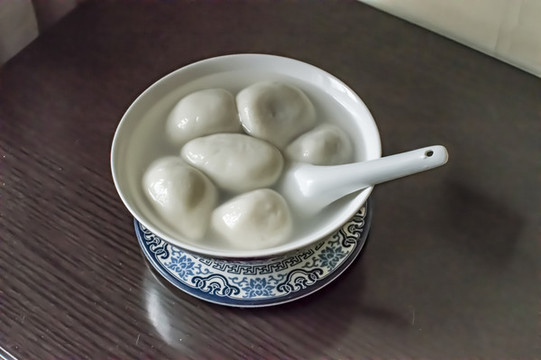 手工湯團(tuán)