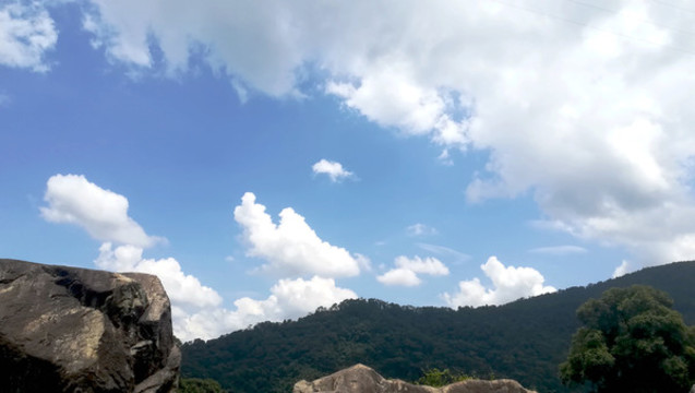 山石天空