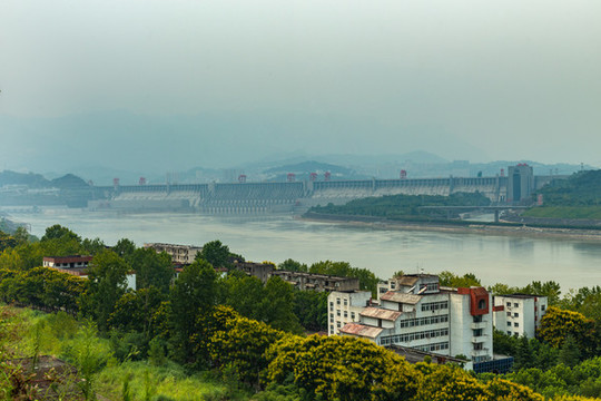 三峽大壩秋景