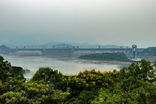 三峽大壩秋景