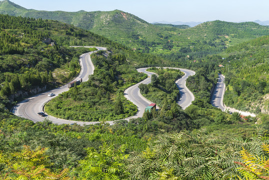 青州牛角嶺盤山路