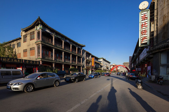 街拍沈陽清代一條街老房子