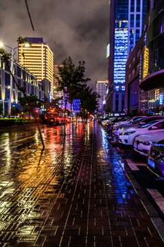 吉林長(zhǎng)春雨中夜景