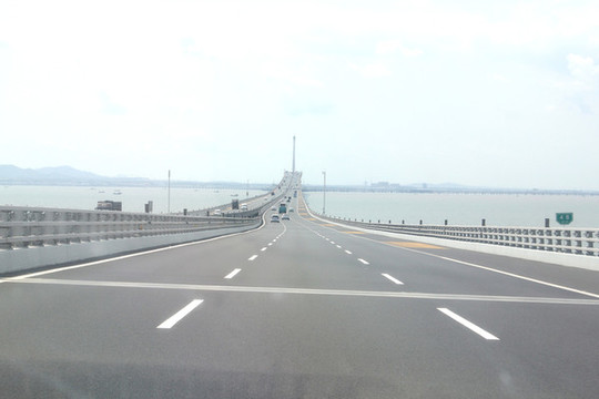 膠州灣大橋