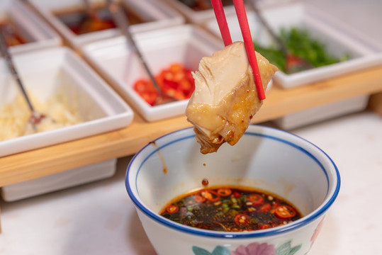 花膠雞肉