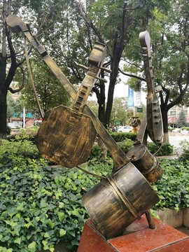 民族樂(lè)器雕塑