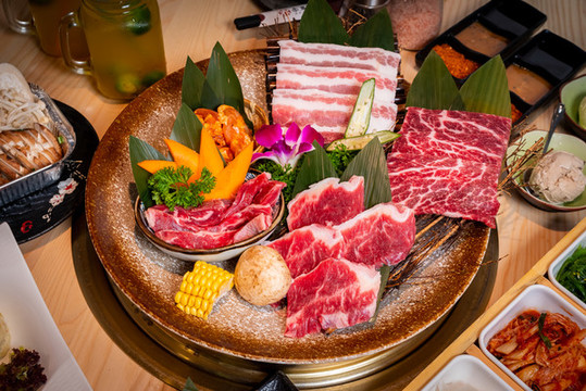 烤肉豪華大拼盤