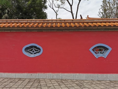 紅墻黃瓦圍墻