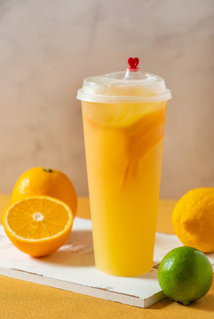 滿杯鮮橙