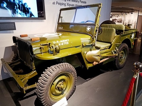 閱兵汽車