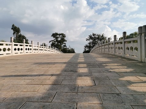 石欄桿拱橋
