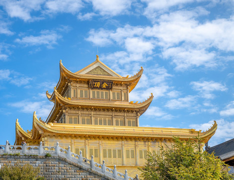 峨眉山金頂