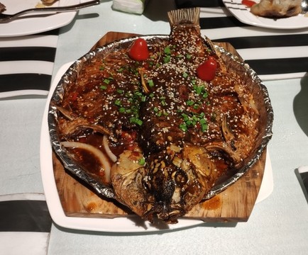 烤魚新疆美食