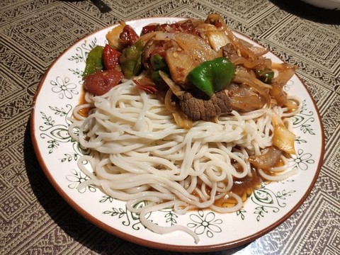 拌面新疆美食