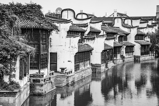 月河老房子