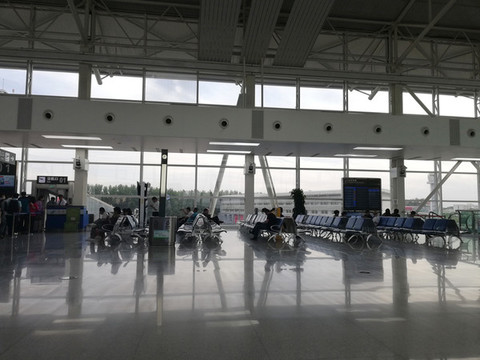 濟南國際機場航站樓內景