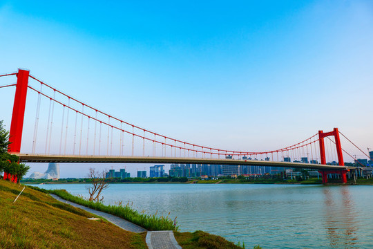 南寧良慶大橋