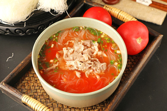 番茄牛肉粉絲湯