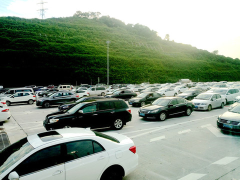 高速公路收費(fèi)站口