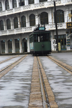 老街綠皮鐺鐺車
