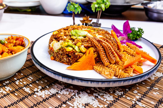 炒飯?zhí)厣达? style=