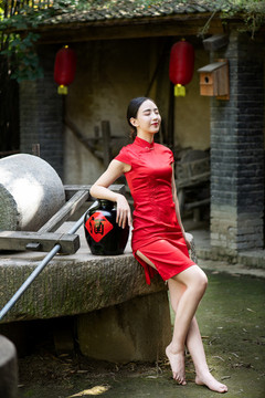 古鎮(zhèn)旗袍美女