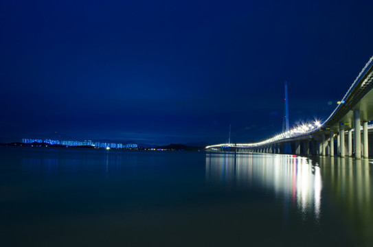 深圳灣大橋夜景
