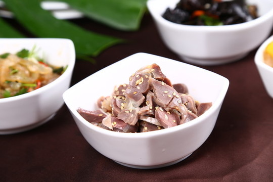 涼拌腎片