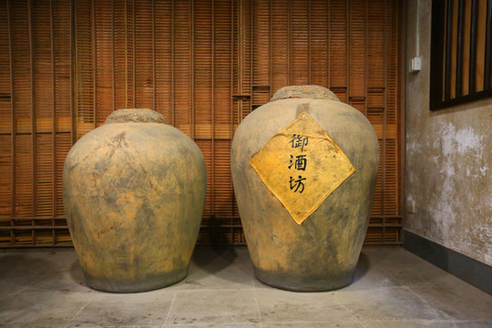 古代釀酒場景雕塑