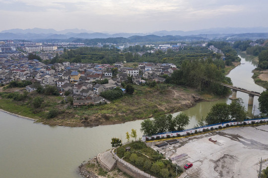 長江岸邊