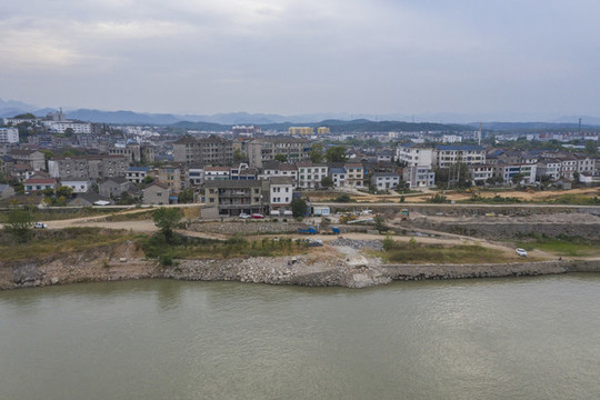 長江岸邊