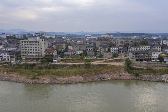 長江岸邊
