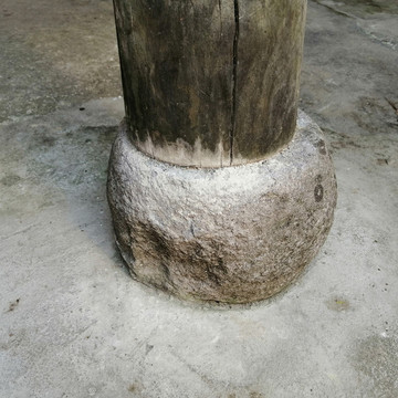 石墩子