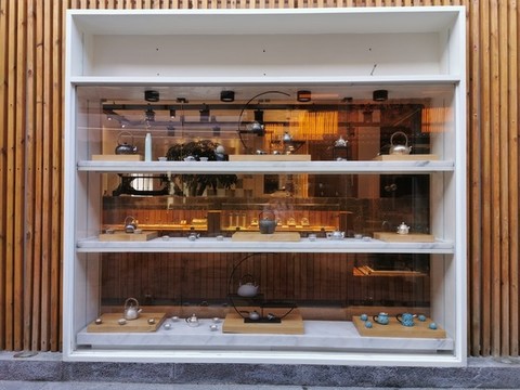 銀飾店櫥窗