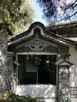 大理民居建筑立面彩繪