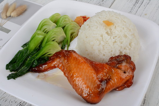 雞翅飯
