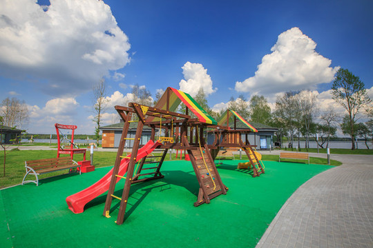 戶外兒童樂園