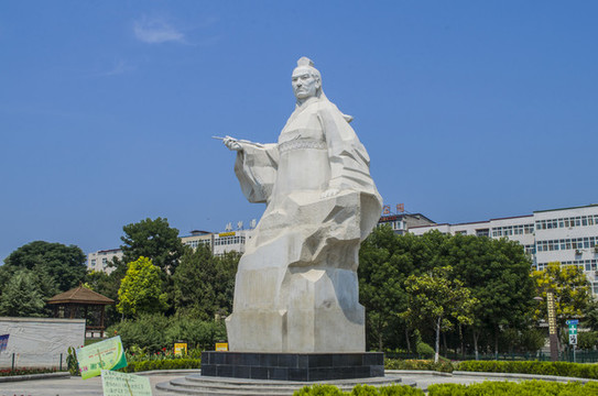 潘安雕像