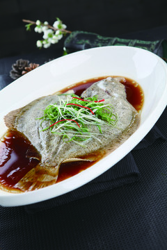 清蒸多寶魚(yú)