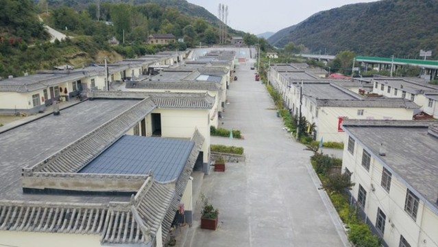 航拍銅川烈橋村美麗鄉(xiāng)村
