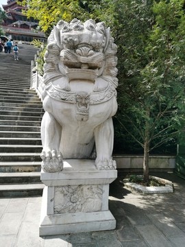 石獅子