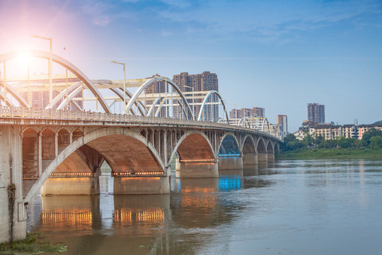 樂山岷江大橋