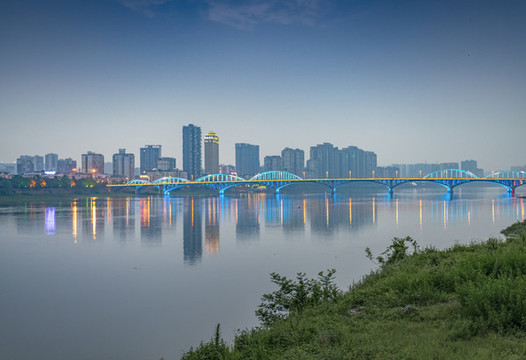 樂山岷江大橋