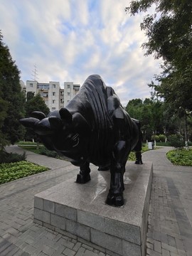 雕塑牛