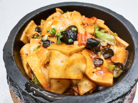 石鍋魚(yú)豆腐