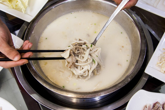 傳統(tǒng)羊肉湯
